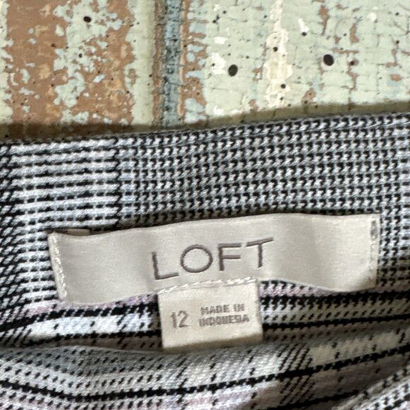 Loft Ann Taylor Women’s 12 Professional Gray Pink Accent Plaid Skirt Ruffle Hem - Picture 4 of 6
